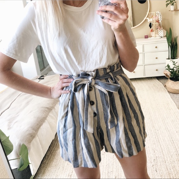 Vici Pants - VICI Get On Board Linen Shorts